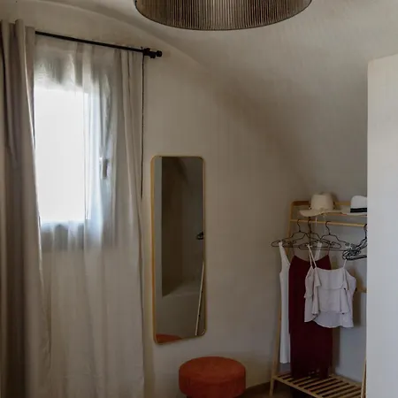 Enso Agia Paraskevi (Santorini)
